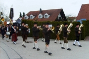 Marsch zum Trauungsgottesdienst